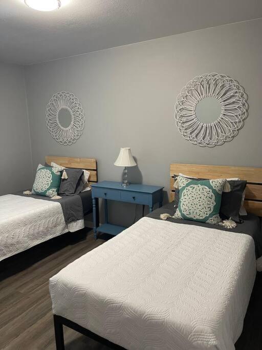 The Bernice - 2 Bedroom Apt In Quilt Town, Usa Hamilton Exterior foto